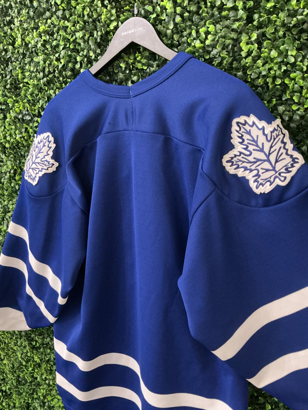 VINTAGE TORONTO MAPLE LEAFS CCM AWAY JERSEY