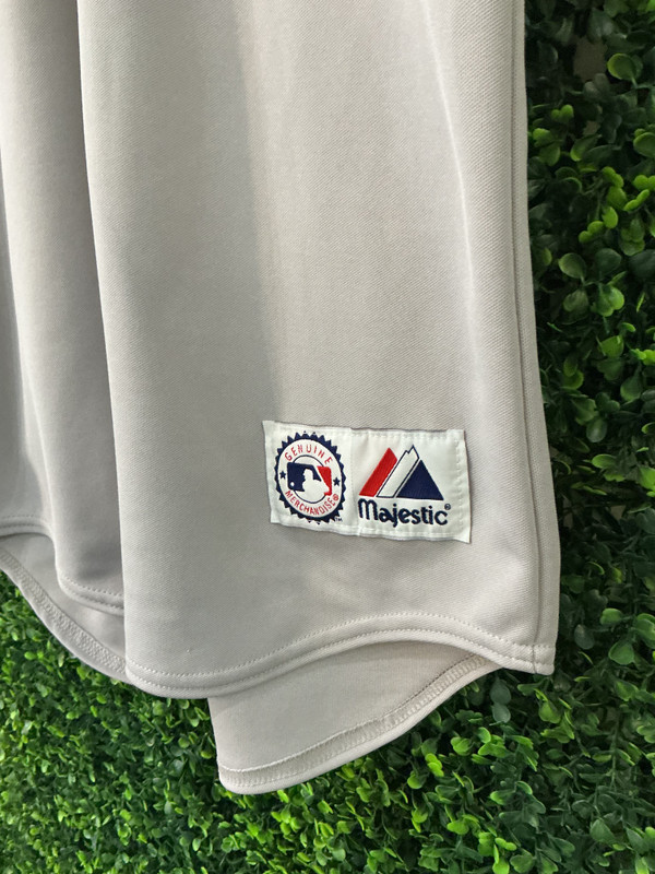 VINTAGE NY YANKEES GREY MAJESTIC JERSEY