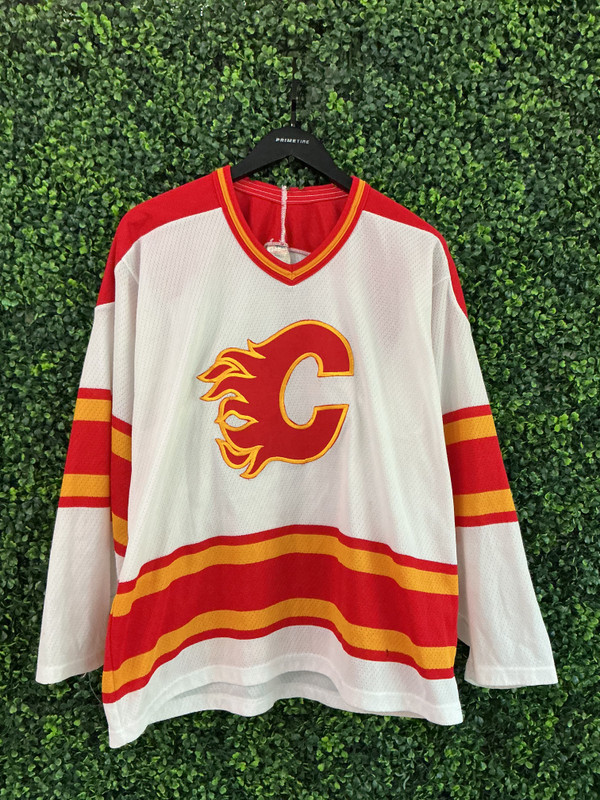 VINTAGE CALGARY FLAMES MASKA AIR KNIT