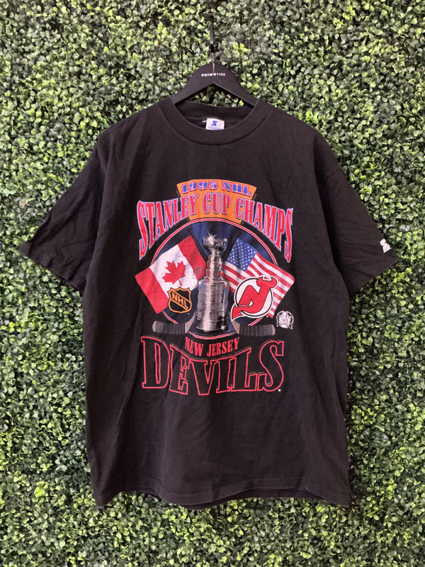 VINTAGE NJ DEVILS '95 STANLEY CUP CHAMPS STARTER TEE