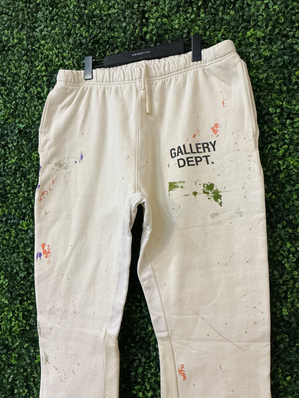 GALLERY DEPT FLARED SWEATPANTS