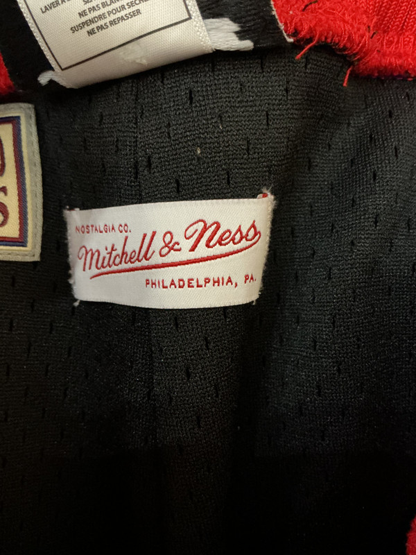 JUST DON x MITCHELL NESS PHILADELPHIA 76ERS SHORTS