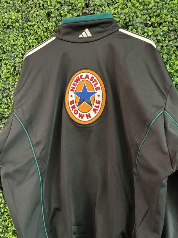 VINTAGE NEWCASTLE ADIDAS WARM UP JACKET