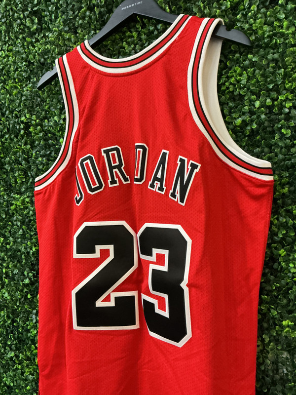 BRAND NEW MICHAEL JORDAN CHICAGO BULLS MITCHELL & NESS AUTHENTIC JERSEY