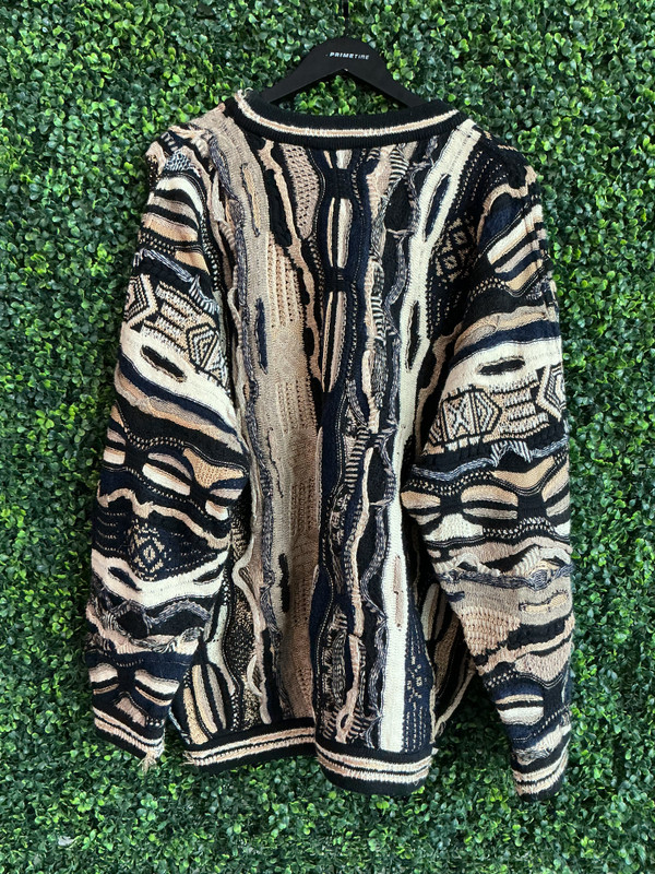 VINTAGE COOGI TAN/BLACK SWEATER