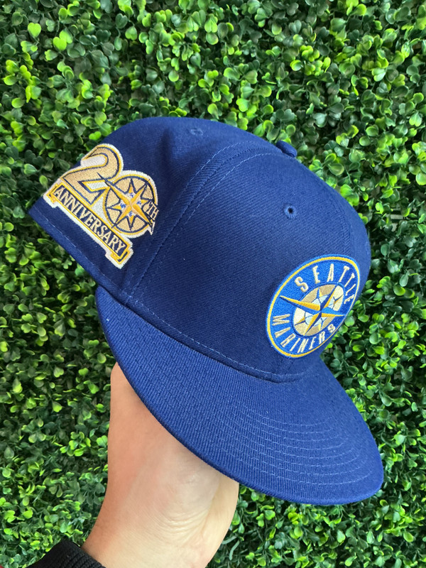 NEW ERA X HAT CLUB SEATTLE MARINERS 20TH ANNIVERSARY FITTED (SZ 7 1/2)