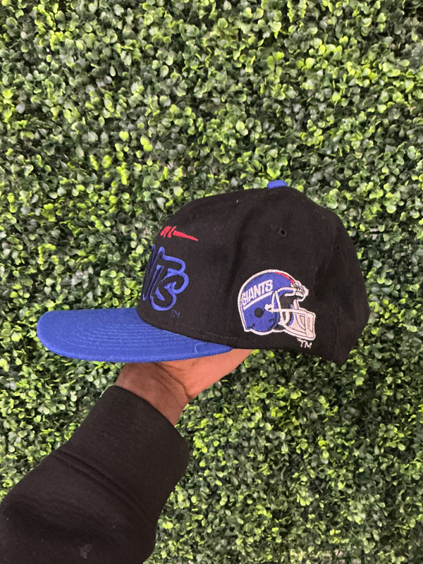 VINTAGE NY GIANTS STARTER GRAFFITI LOGO SNAPBACK