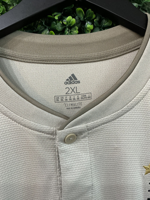 CRISTIANO RONALDO JUVENTUS 2018-19 AWAY KIT