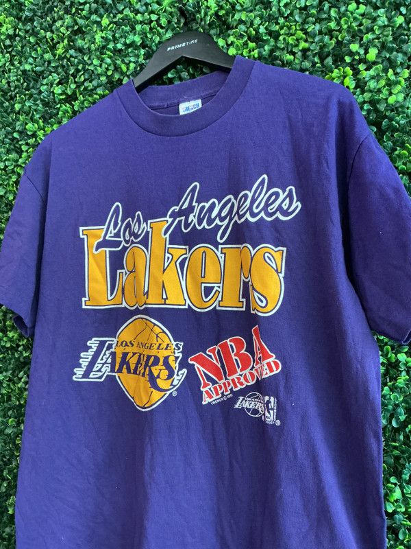 VINTAGE LOS ANGELES LAKERS TRENCH ULTRA TEE