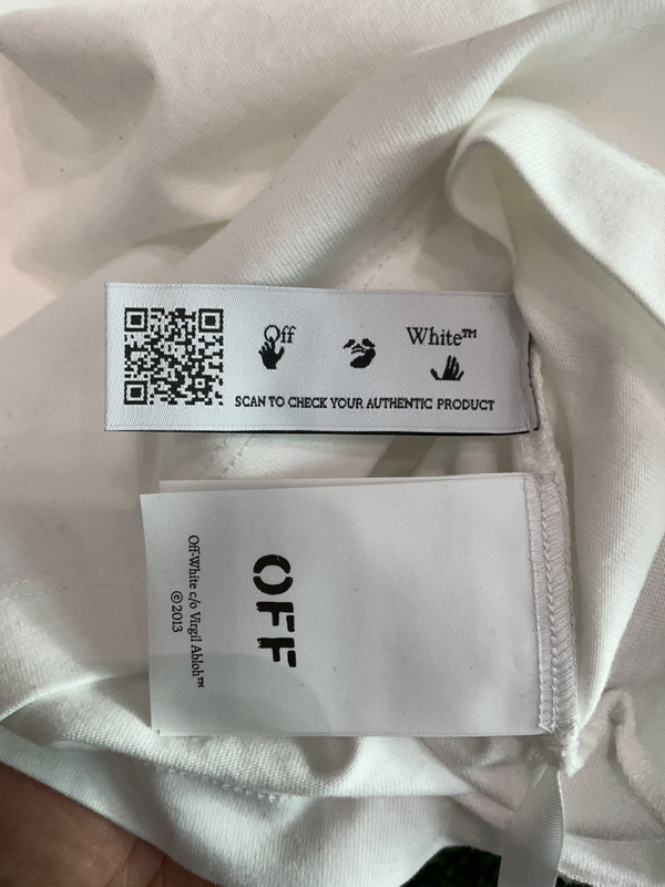 BRAND NEW OFF WHITE CARTON ARROWS TEE