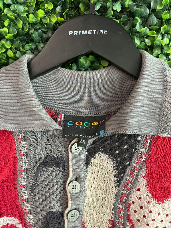 VINTAGE COOGI COLLARED SWEATER