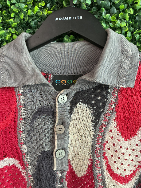 VINTAGE COOGI COLLARED SWEATER