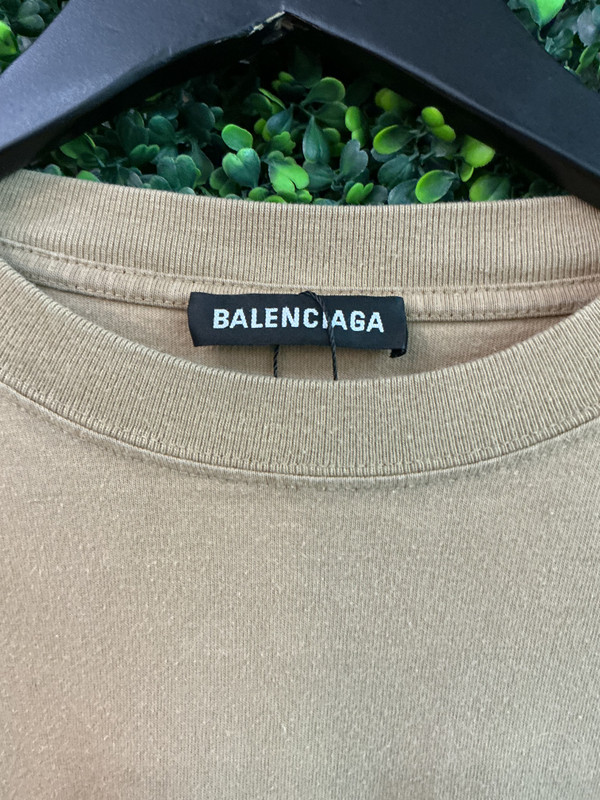 BALENCIAGA TAN LOG PRINT TEE