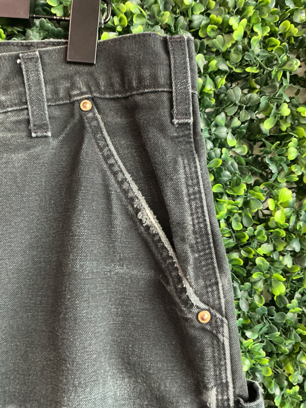 VINTAGE CARHARTT BLACK UNION MADE DOUBLE KNEE PANTS (SZ 36)