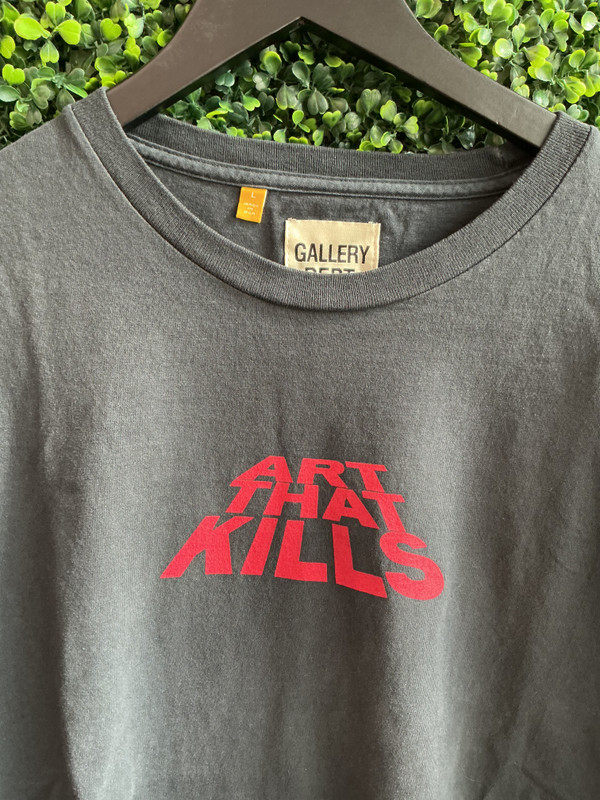 GALLERY DEPT ART THAT KILLS BLACK TEE