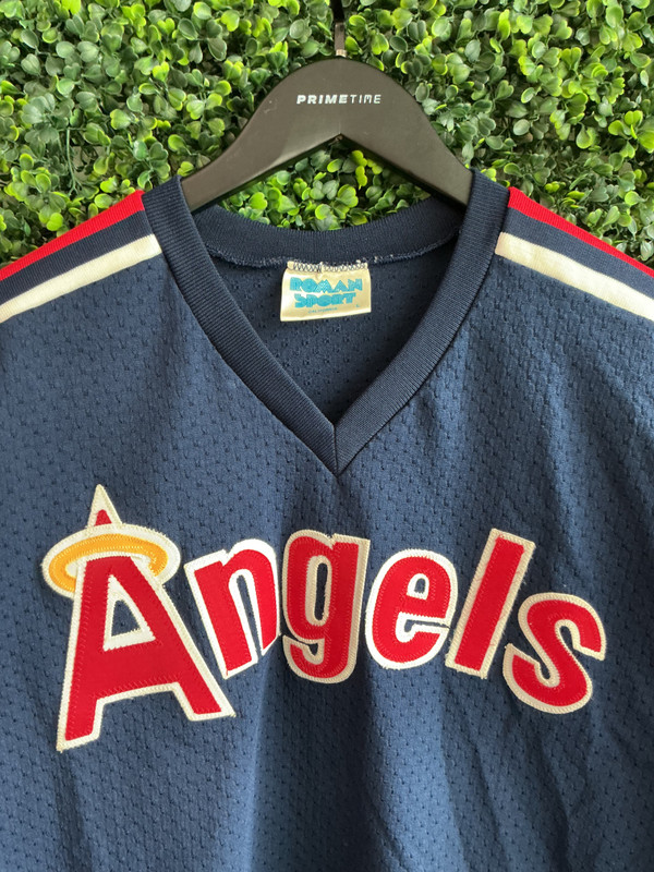 VINTAGE CALIFORNIA ANGELS ROMAN SPORT JERSEY