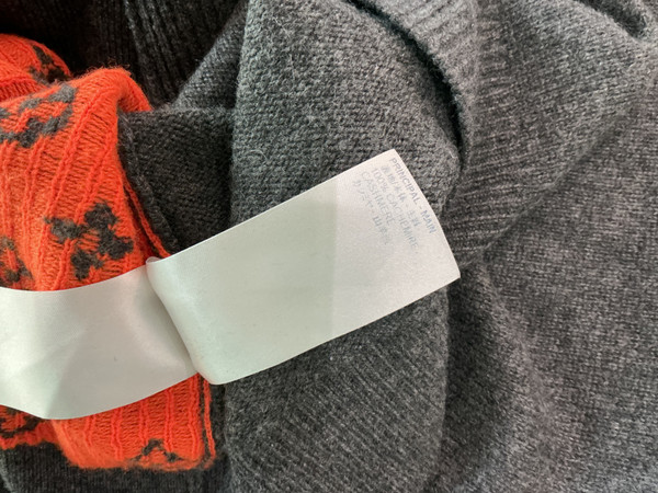 LOUIS VUITTON CASHMERE GREY/ORANGE KNIT SWEATER