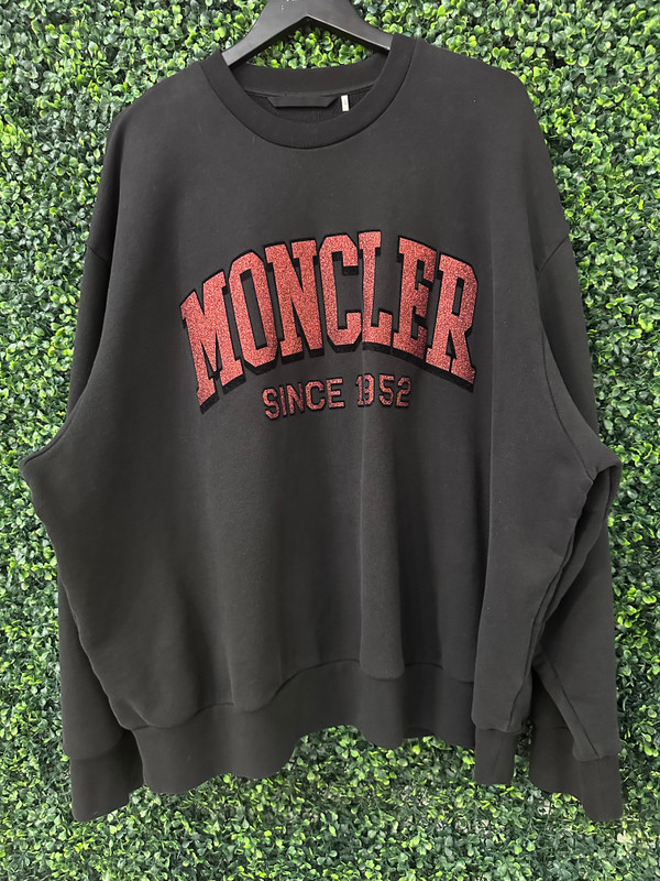 MONCLER GLITTER LOGO CREWNECK