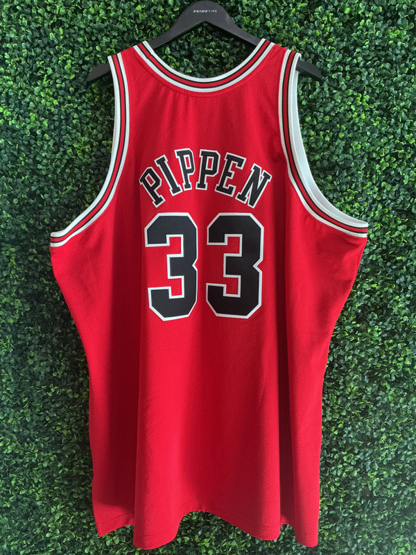 SCOTTIE PIPPEN AUTHENTIC CHICAGO BULLS MITCHELL & NESS AWAY JERSEY