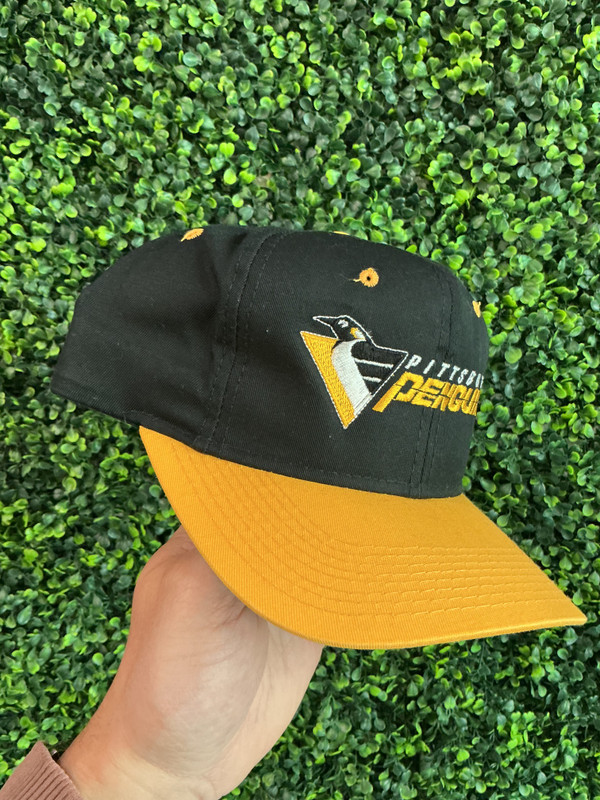 VINTAGE PITTSBURGH PENSUINS G CAP SNAPBACK