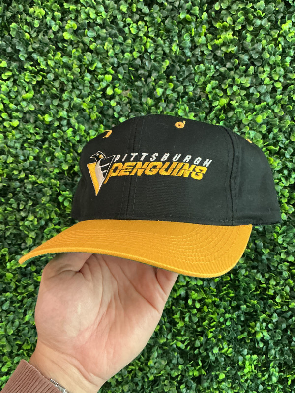 VINTAGE PITTSBURGH PENSUINS G CAP SNAPBACK