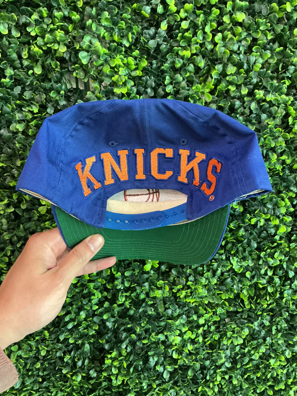 RARE VINTAGE NEW YORK KNICKS BLOCKHEAD SNAPBACK