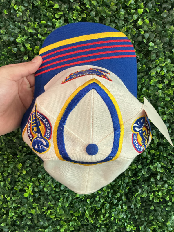 DEADSTOCK VINTAGE ST LOUIS BLUES TWINS ENTERPRISES SNAPBACK