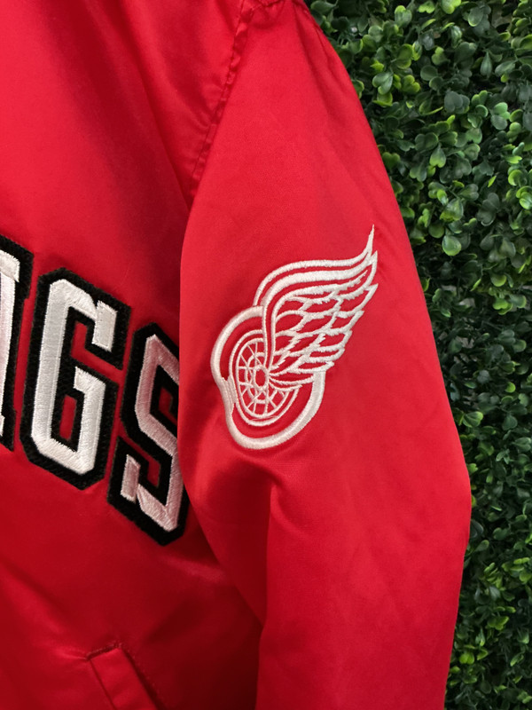 VINTAGE DETROIT REDWINGS STARTER JACKET