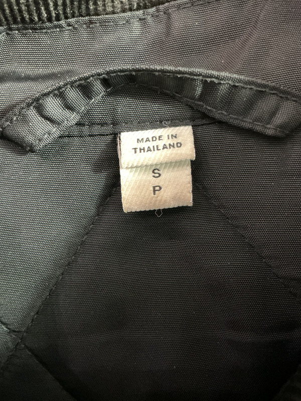 BURBERRY QUILTED BLACK JACKET