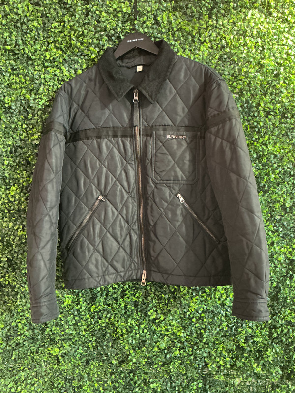 BURBERRY QUILTED BLACK JACKET