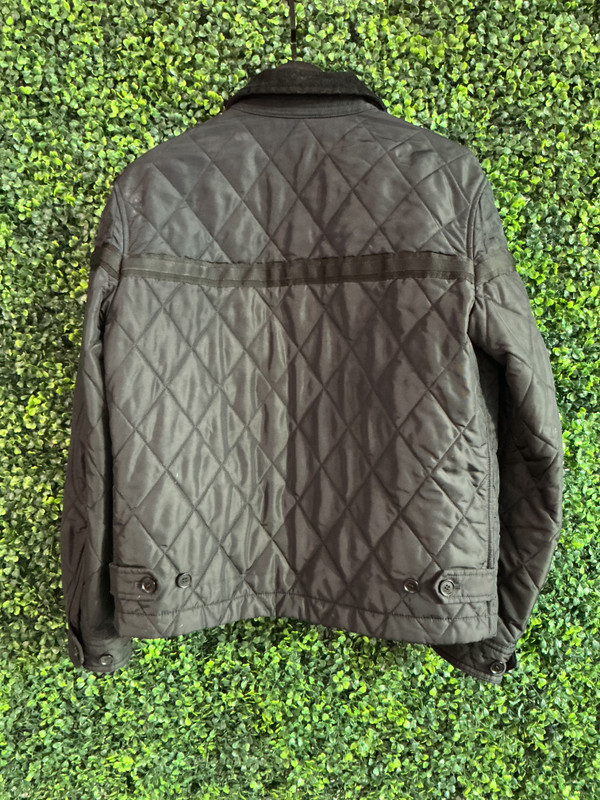 BURBERRY QUILTED BLACK JACKET