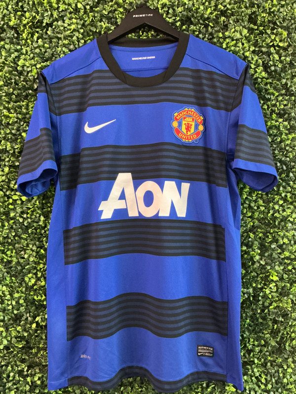 WAYNE ROONEY 2011-12 MANCHESTER UNITED NIKE AWAY KIT