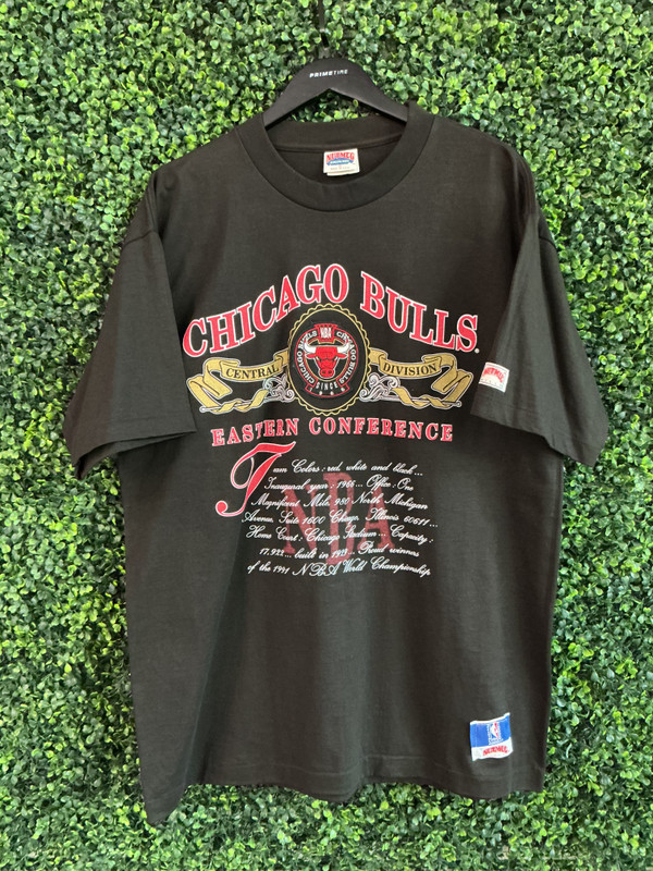 VINTAGE CHICAGO BULLS NUTMEG EMBROIDERED TEE