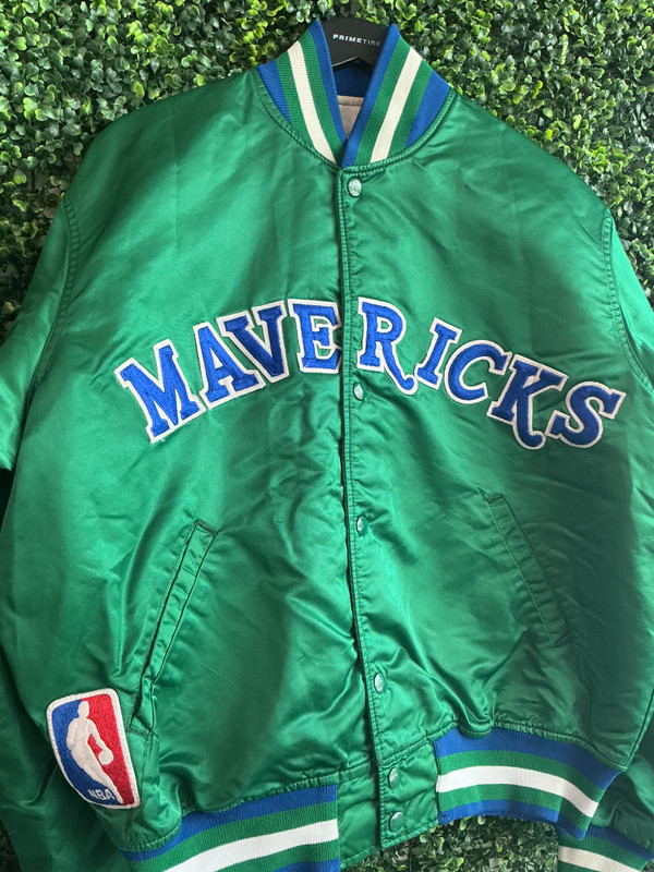 VINTAGE DALLAS MAVERICKS STARTER JACKET
