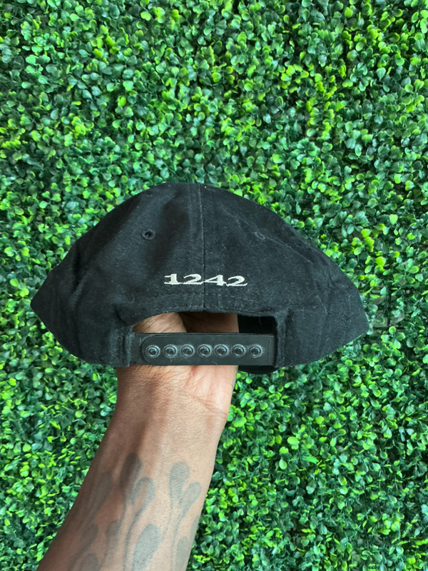VINTAGE OAKLEY SOFTWARE SUEDE CAP