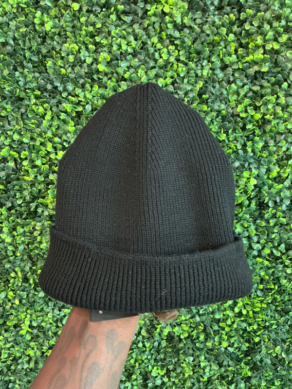 BRAND NEW GUCCI BLK BEANIE