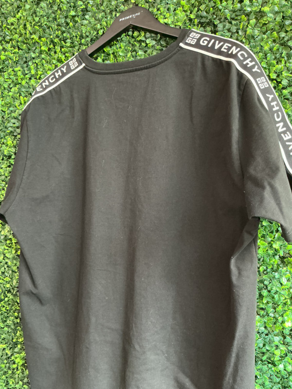 BLACK GIVENCHY BLACK SIDE LOGO TEE