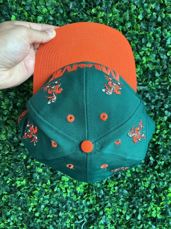 VINTAGE MIAMI HURRICANES SIGNATURES FITTED CAP (SZ 7 1/4)