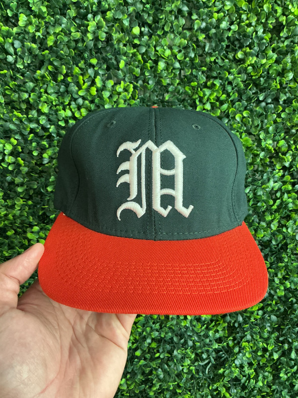 VINTAGE MIAMI HURRICANES AMERICAN NEEDLE FITTED CAP (SZ 7 1/2)
