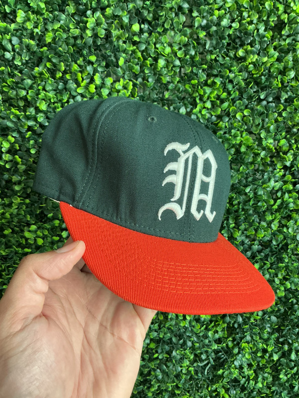 VINTAGE MIAMI HURRICANES AMERICAN NEEDLE FITTED CAP (SZ 7 1/2)