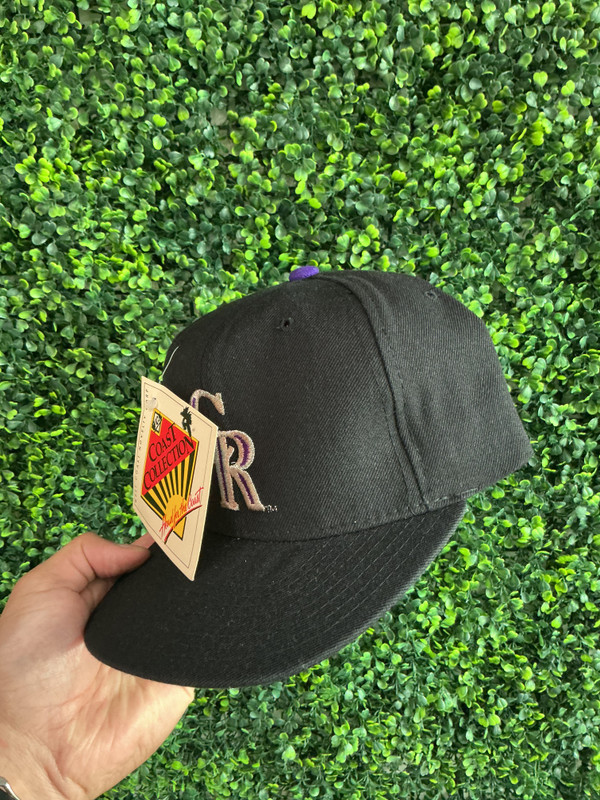 VINTAGE DEADSTOCK COLORADO ROCKIES NEW ERA SNAPBACK