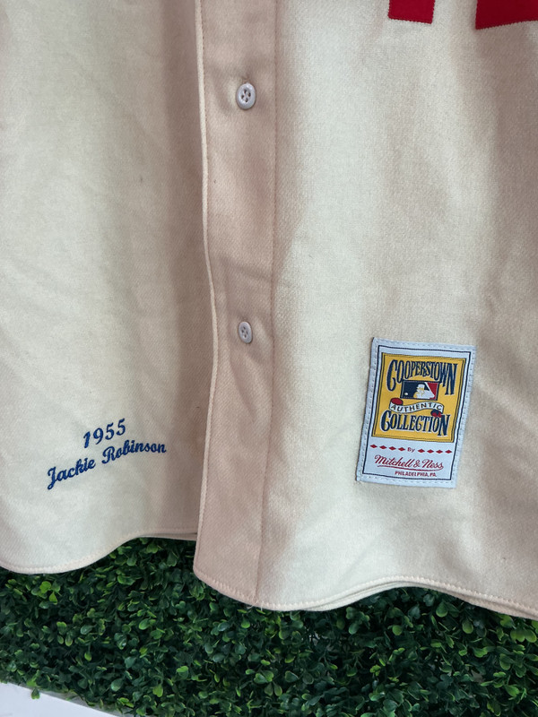 BRAND NEW JACKIE ROBINSON BROOKLYN DODGERS MITCHELL & NESS JERSEY
