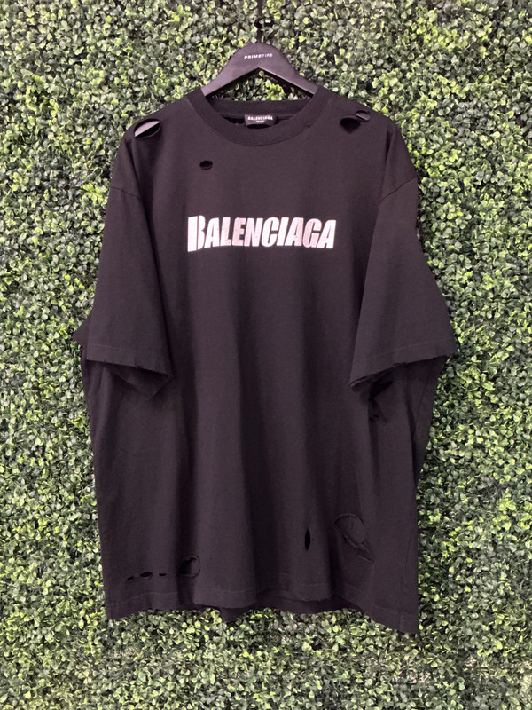 BALENCIAGA DISTRESSED LOGO TEE BLACK