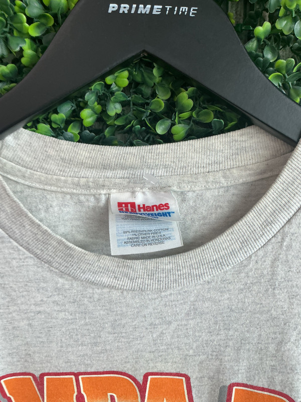 VINTAGE TAMPA BAY BUCS FOOTBALL TEE