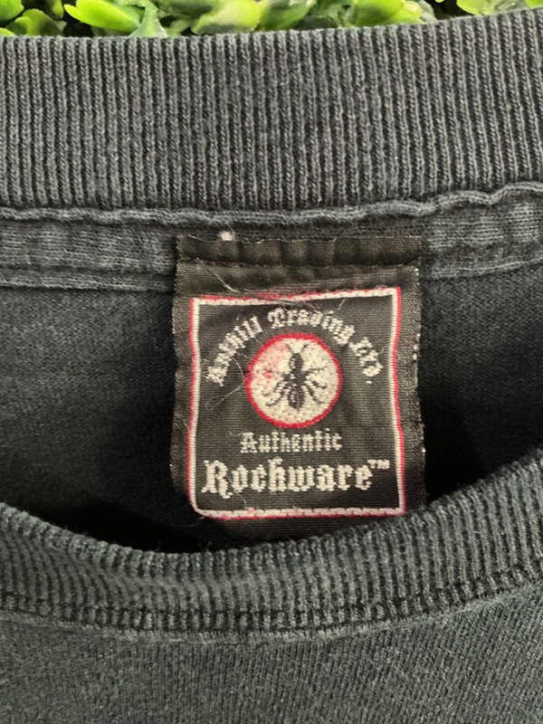 DISTRESSED 2005 AC/DC BACK IN BLACK TEE