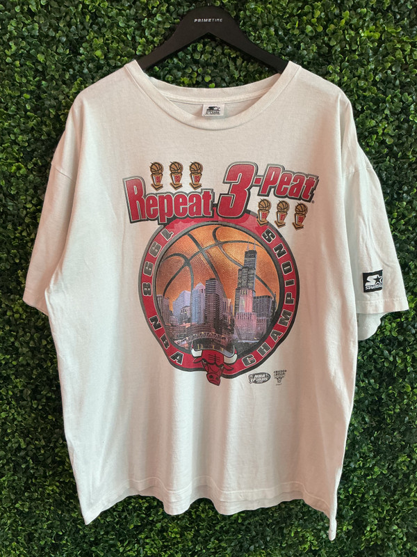 VINTAGE 1998 CHICAGO BULLS 3-PEAT NBA FINALS TEE