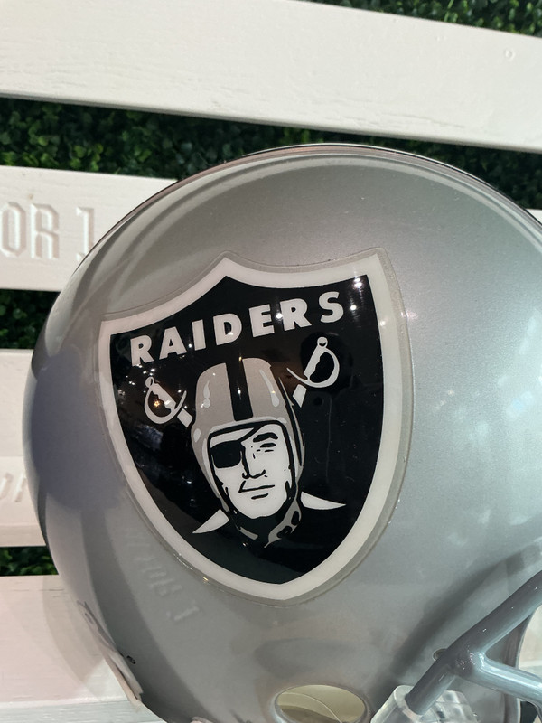 DEADSTOCK VINTAGE OAKLAND RAIDERS PRO LINE FULL SIZE HELMET