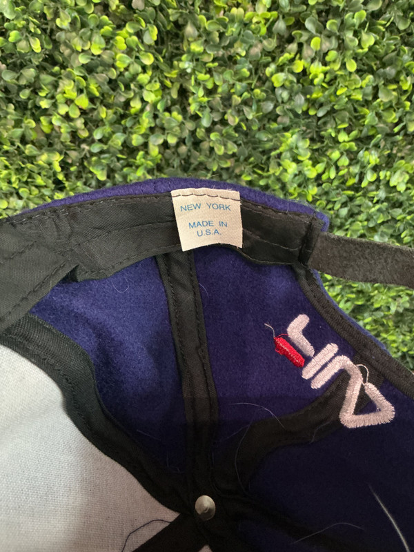VINTAGE FILA 2 TONE EMBROIDERED LOGO LEATHER STRAP CAP
