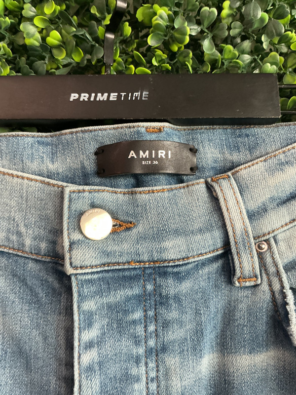 AMIRI MILITARY ART PATCH JEANS (SZ 36 )