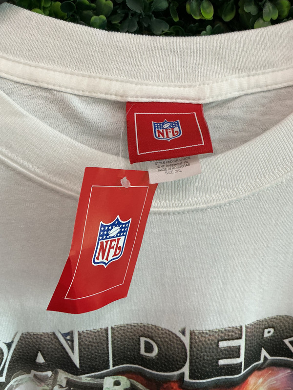 VINTAGE DEADSTOCK RAIDERS NFL FOOTBALL TEE (SZ XXL)